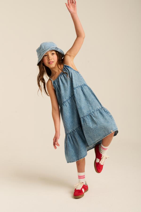 LOOKBOOK SS25 | Dressed to impress -
