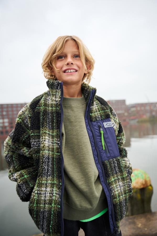LOOKBOOK AW25 | POP OF COLOR -