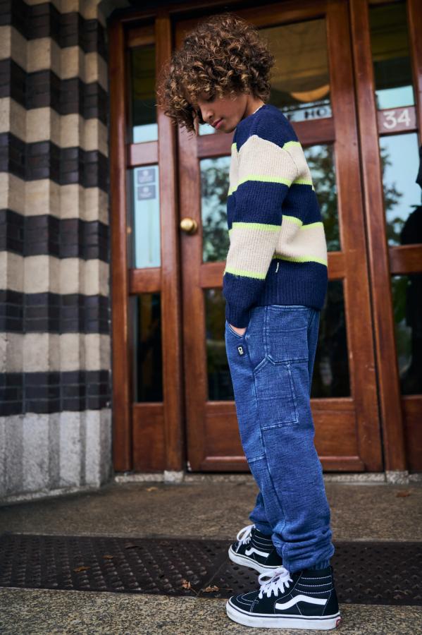 LOOKBOOK AW25 | LOOKIN' DOWN -