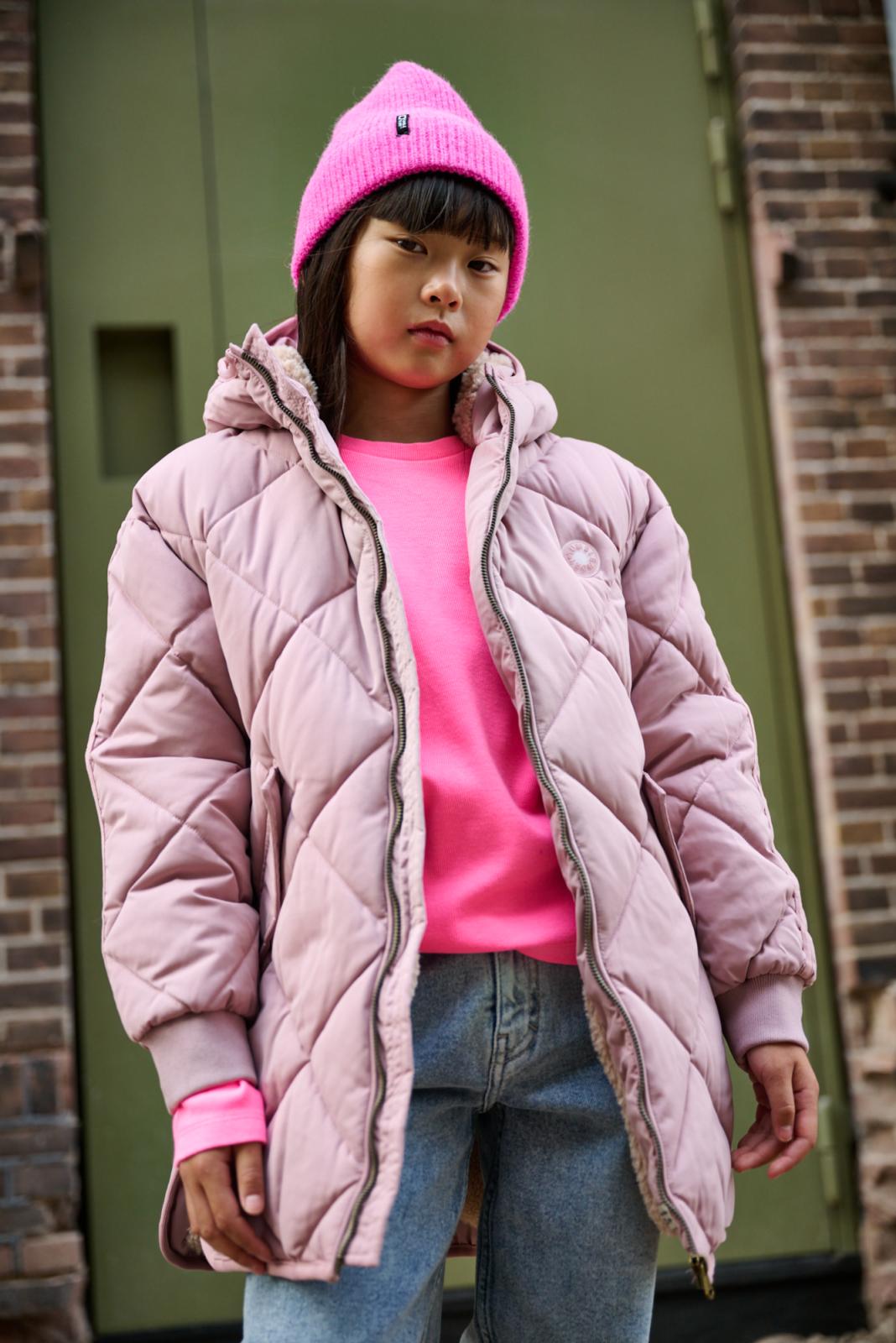 LOOKBOOK AW25 | BRIGHT PINK IS THE FAV -